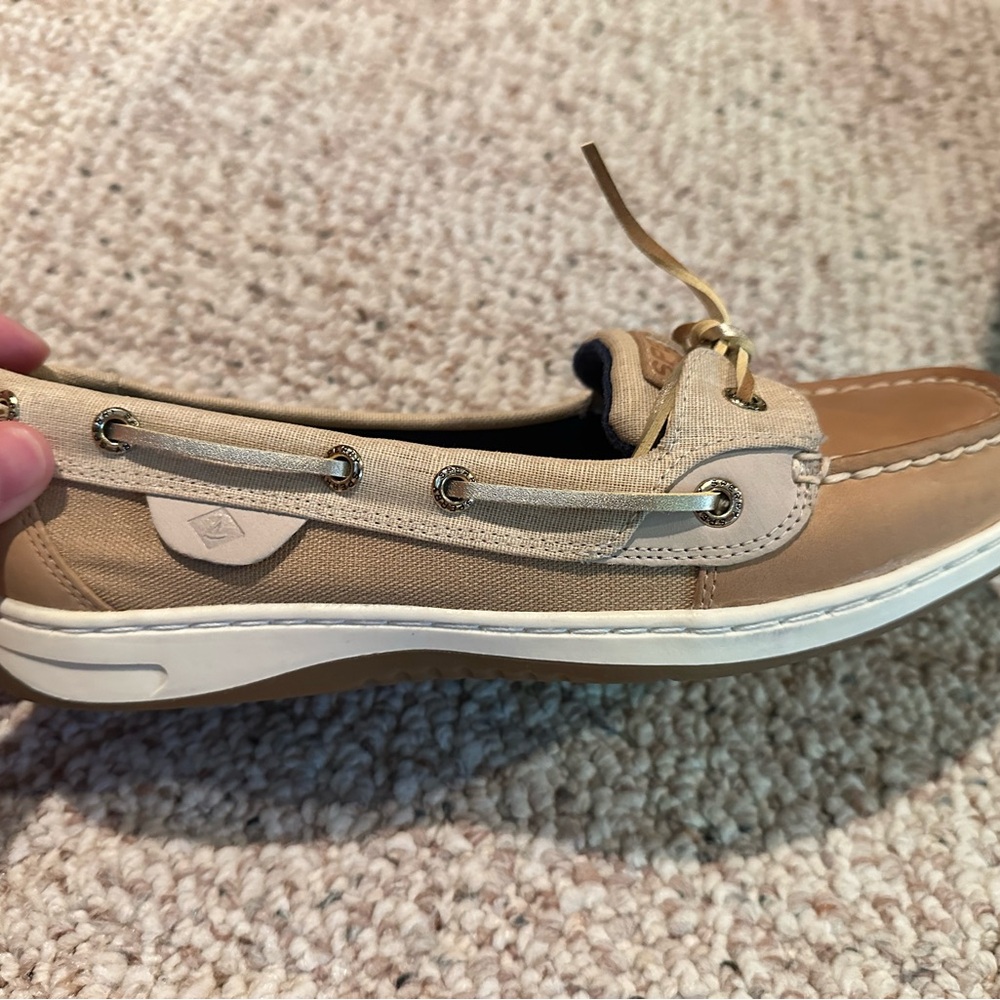 Sperry Women's Beige and Cream Loafers